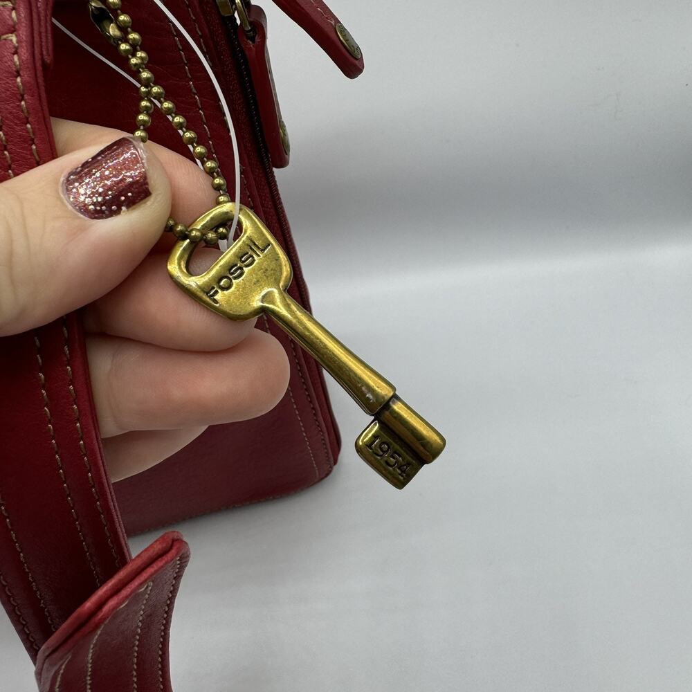 Vintage Fossil Y2K Red Leather Crossbody Bag Everyday Organizer NEW - Picture 3 of 10